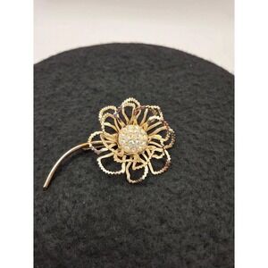 Vintage Signed Sarah Coventry Allusion Rhinestone Gold Tone Brooch Pin